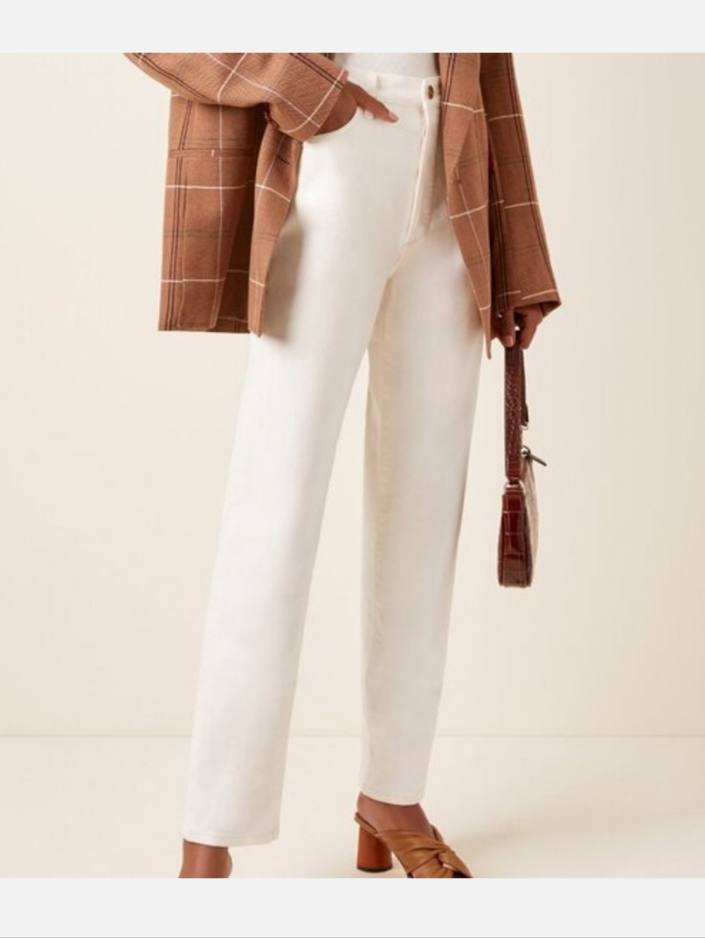 $295 Goldsign Straight Leg Jeans Cream